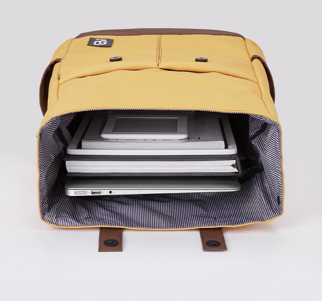 Sac à dos ordinateur femme ouvert