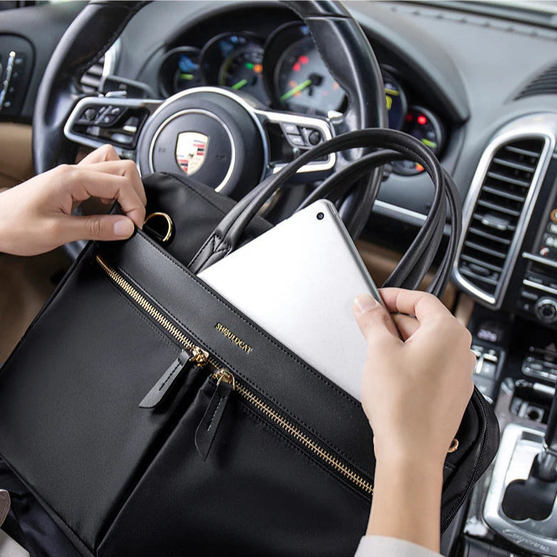 Sacoche ordinateur femme avec Macbook