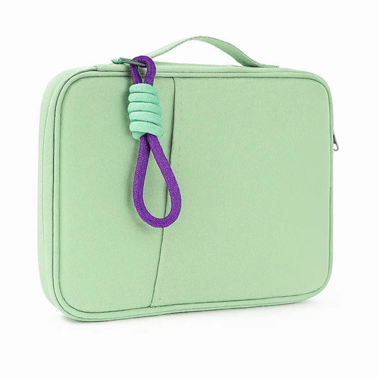 Une housse pour ordinateur couleur turquoise